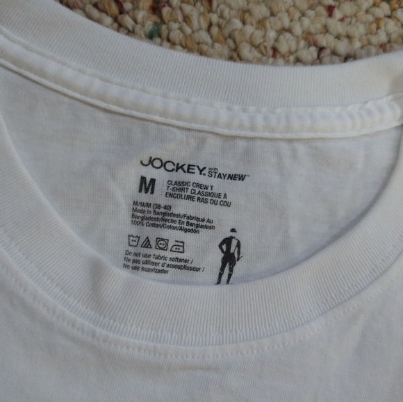 Size M white Jockey V a t-shirt like new - Picture 3 of 6